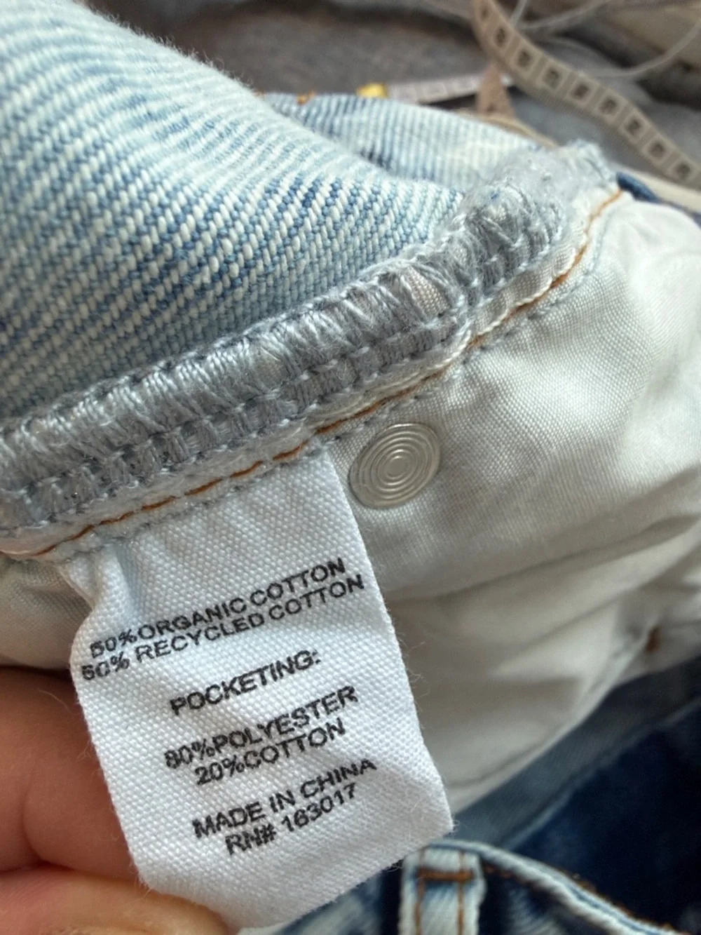 Princess Polly Anne NWT Acid Wash Light Blue Distressed Denim Shorts  6 cotton - Picture 6 of 6